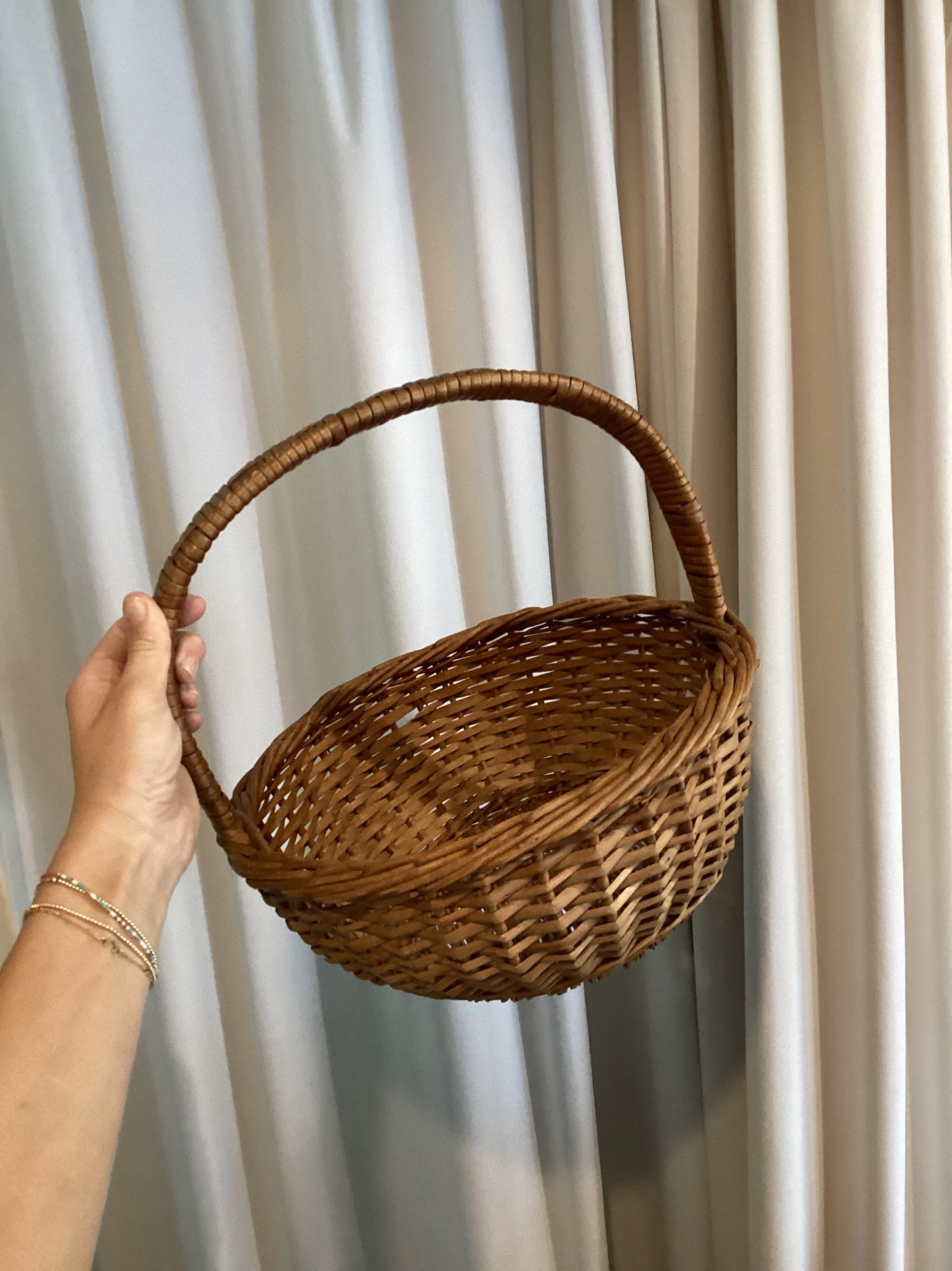 Vintage basket Willow