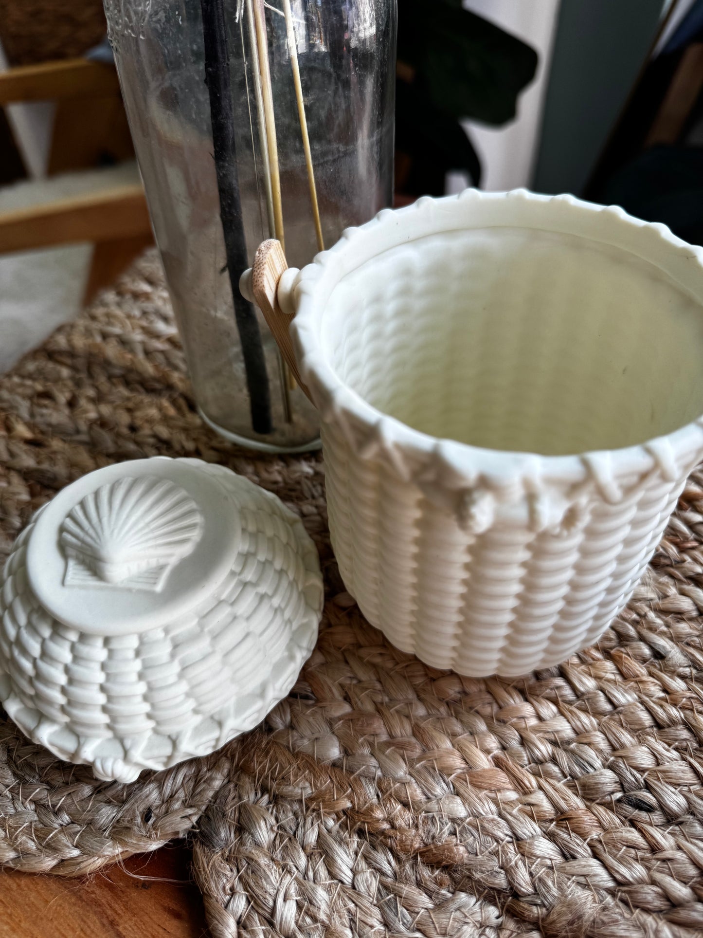 Vintage PartyLite Nantucket Basket porcelain tealight holder