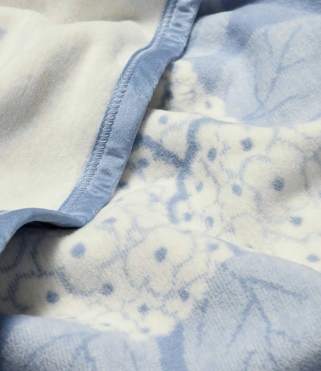 Hydrangeas Bluebell Blanket: Original