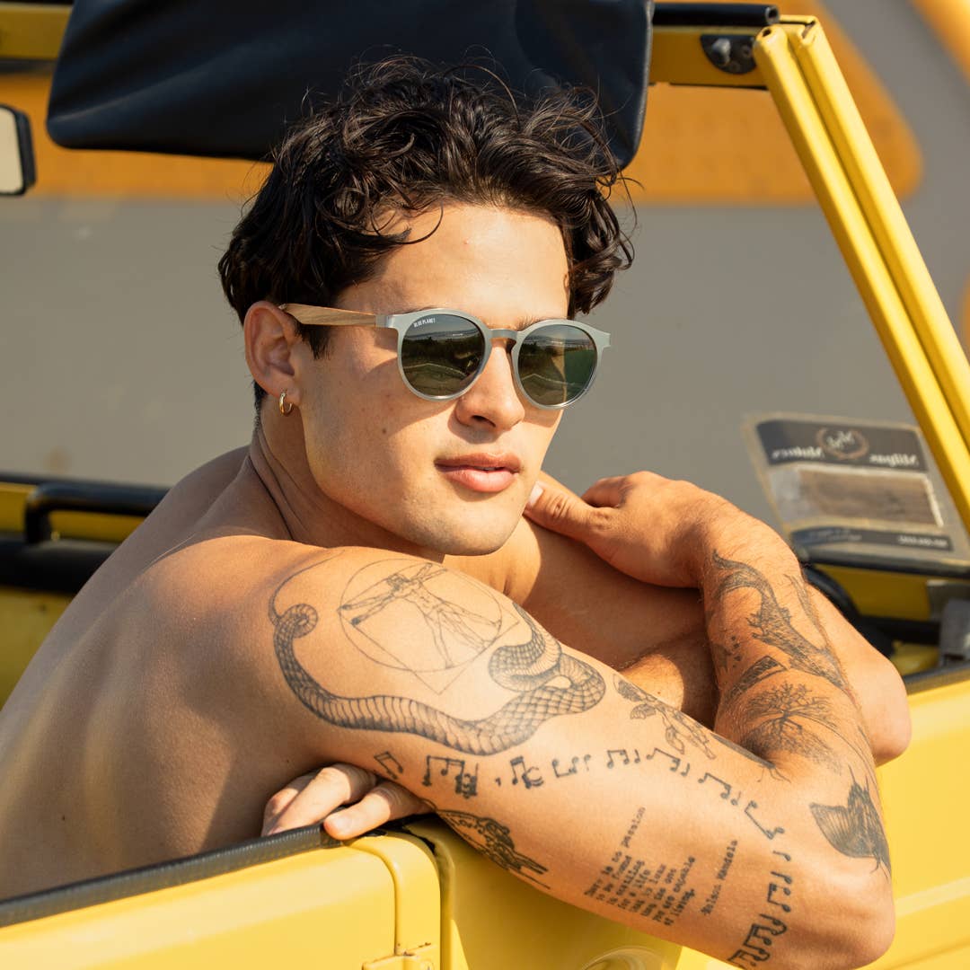 BP10273 - Aren - Matte Silver / Light Walnut Wood / Grey