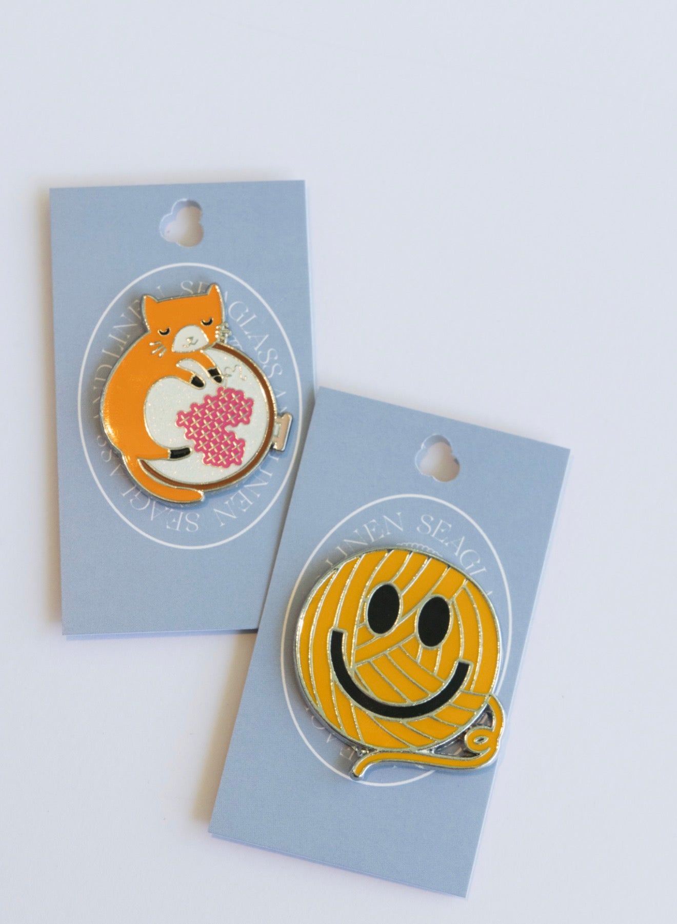 Smiley face Needle minder