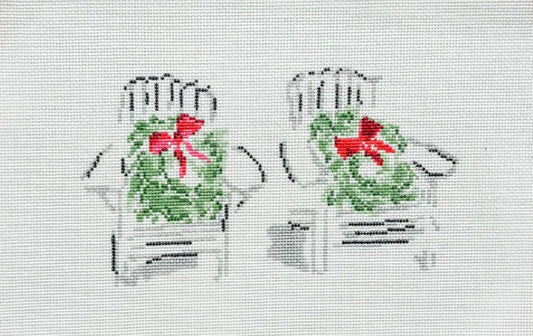 18 mesh Adirondack chairs with wreath