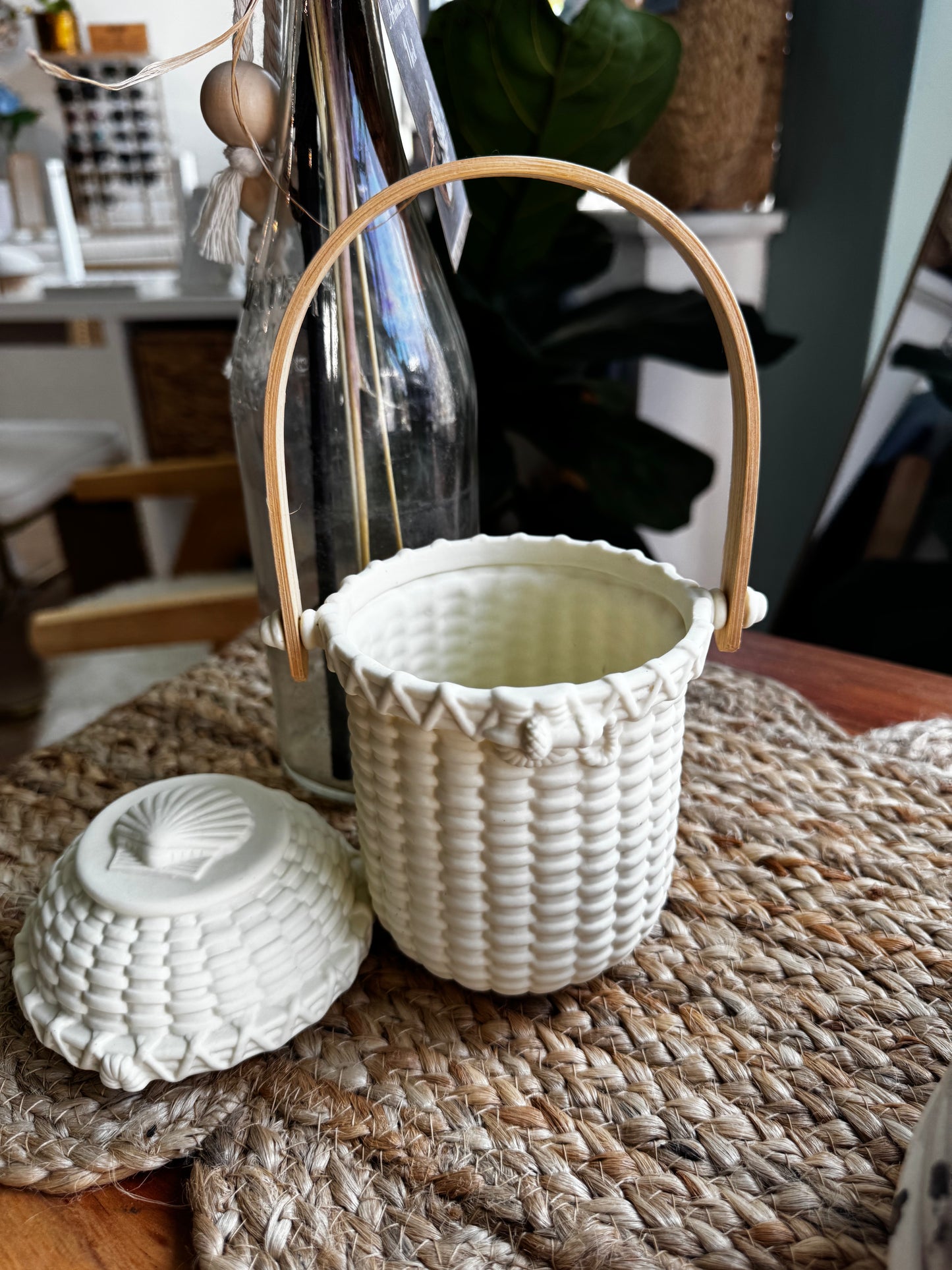 Vintage PartyLite Nantucket Basket porcelain tealight holder