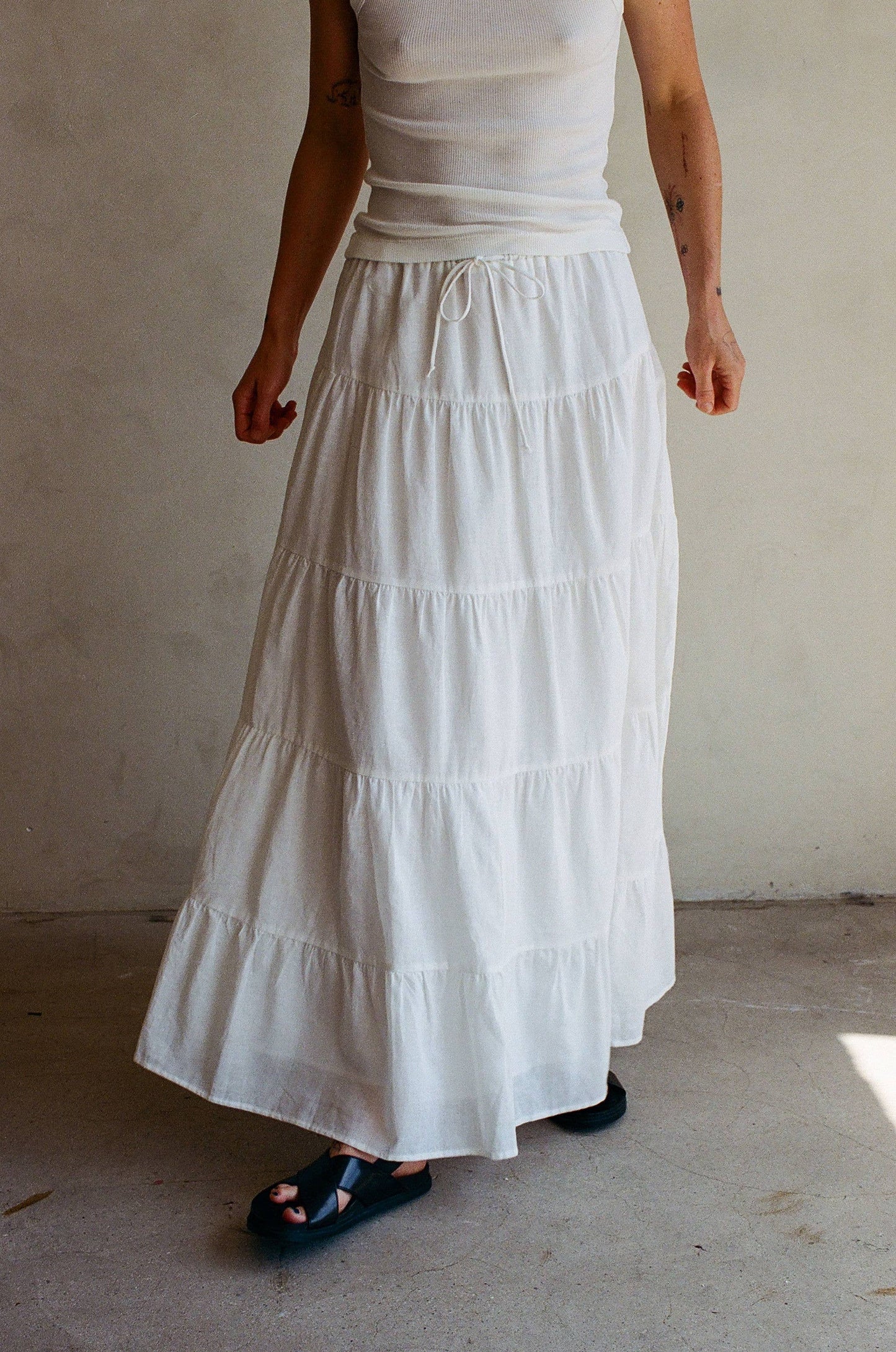 Woven Linen Cotton Tiered Maxi Skirt: Off White