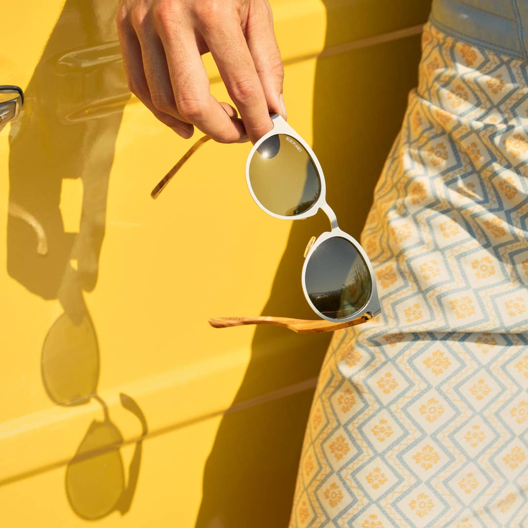 BP10273 - Aren - Matte Silver / Light Walnut Wood / Grey