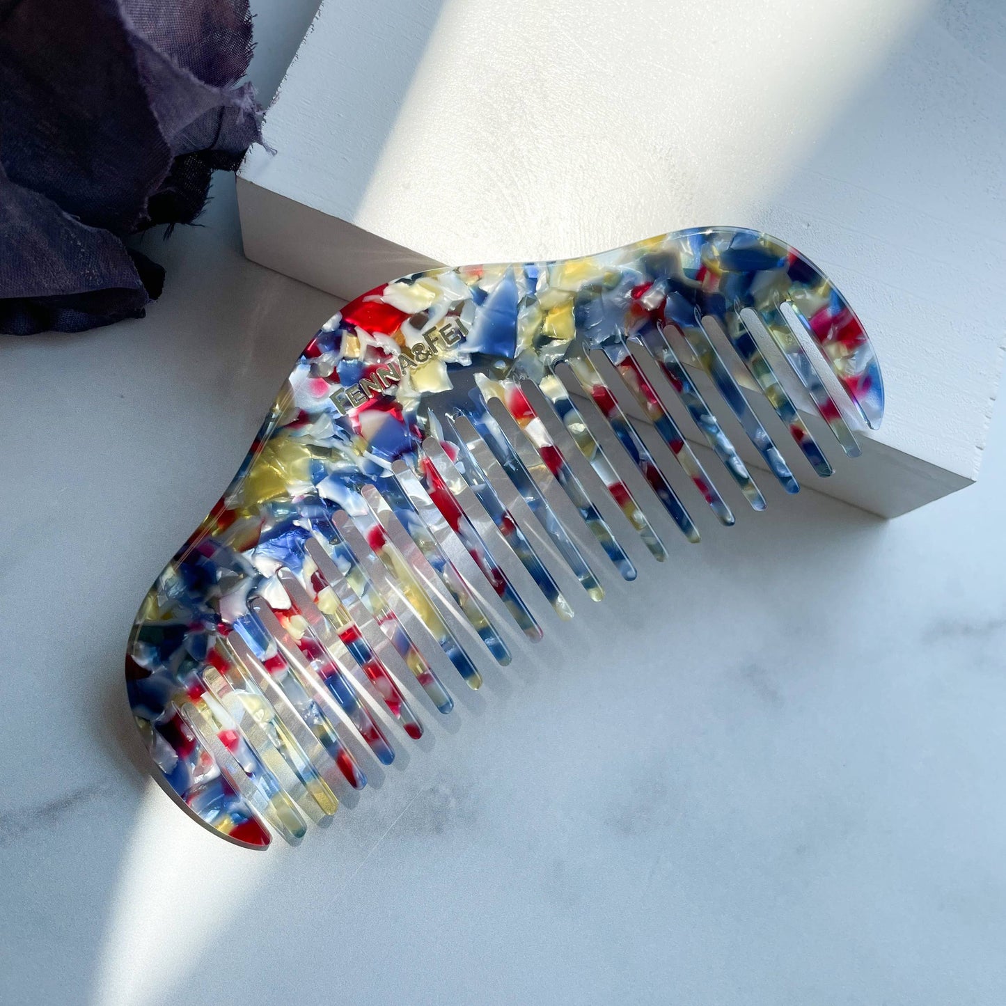 RuYi Comb Collection Acetate Resin Comb: Rainbow